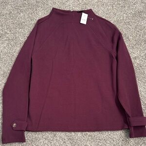 Ann Taylor NWT Burgundy, lightly textured Mock-Neck Top, Sm